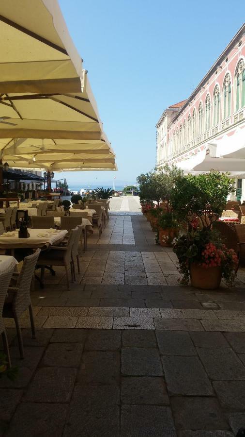A Small Apartment For A Great Vacation "Ludi" Split Exterior foto